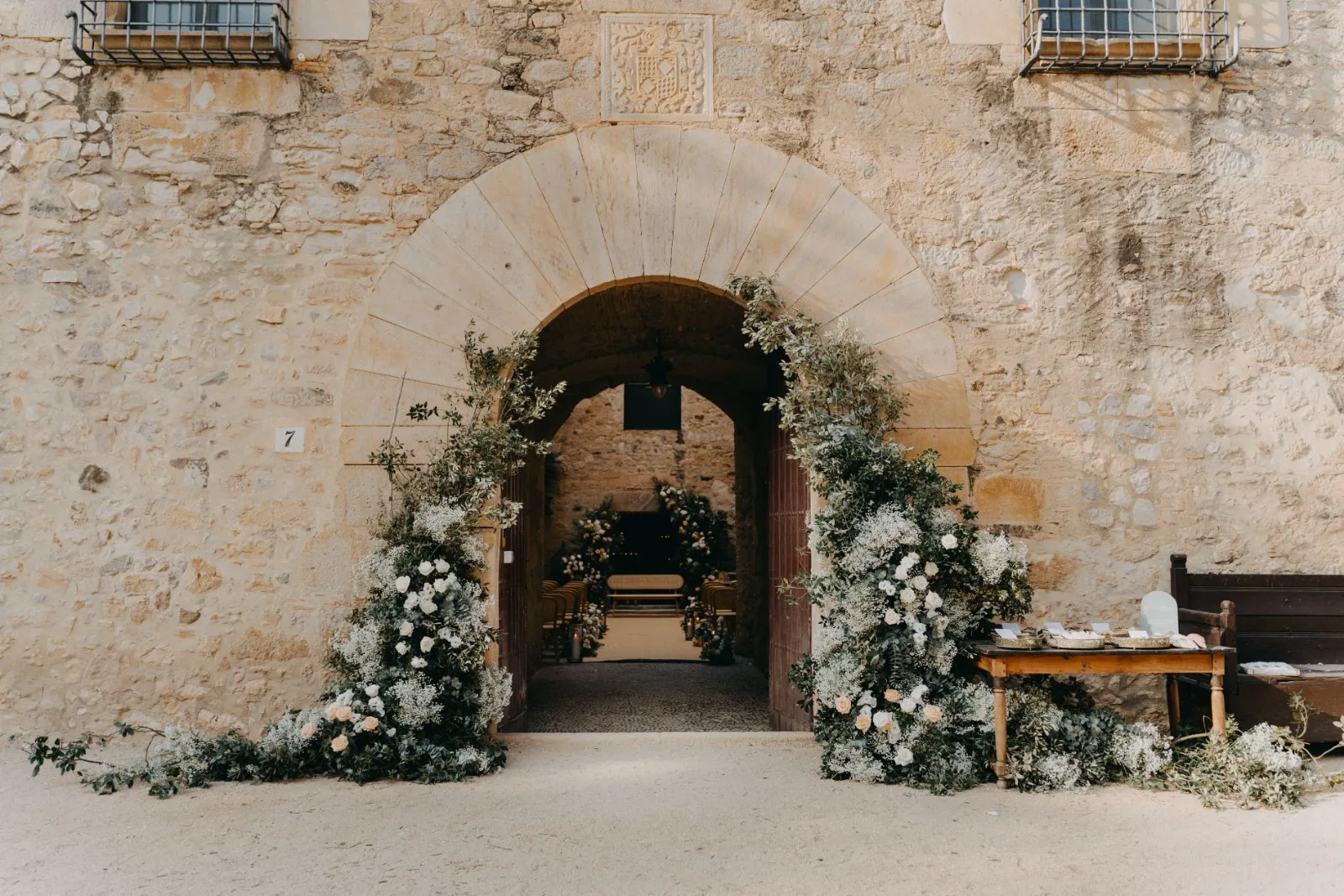 Arco floral de la ceremonia
